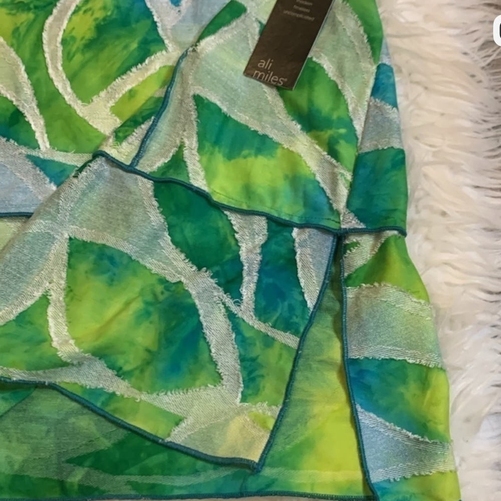 Ali Miles like new pullover Green and Blue Tie-Dye Top Size in a size XL - Picture 11 of 11